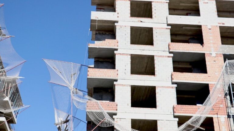 Erzurum'da iş cinayeti:İnşaatın 8'inci katından düşen Arif Kartal hayatını kaybetti 3