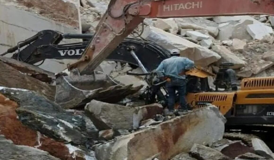 Balıkesir'de iş cinayeti: Mermer ocağında molozların altında kalan Volkan Yaren hayatını kaybetti 1