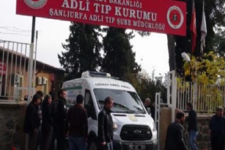 Şanlıurfa'da iş cinayeti: İnşaatta elektrik akımına kapılan Mustafa Şahin hayatını kaybetti 6 Şanlıurfa'da iş cinayeti: İnşaatta elektrik akımına kapılan Mustafa Şahin hayatını kaybetti 1