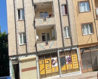 Bursa'da Ömer Tunç, tadilat yaptığı apartmanda ölü bulundu