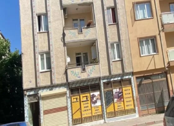 Bursa'da Ömer Tunç, tadilat yaptığı apartmanda ölü bulundu