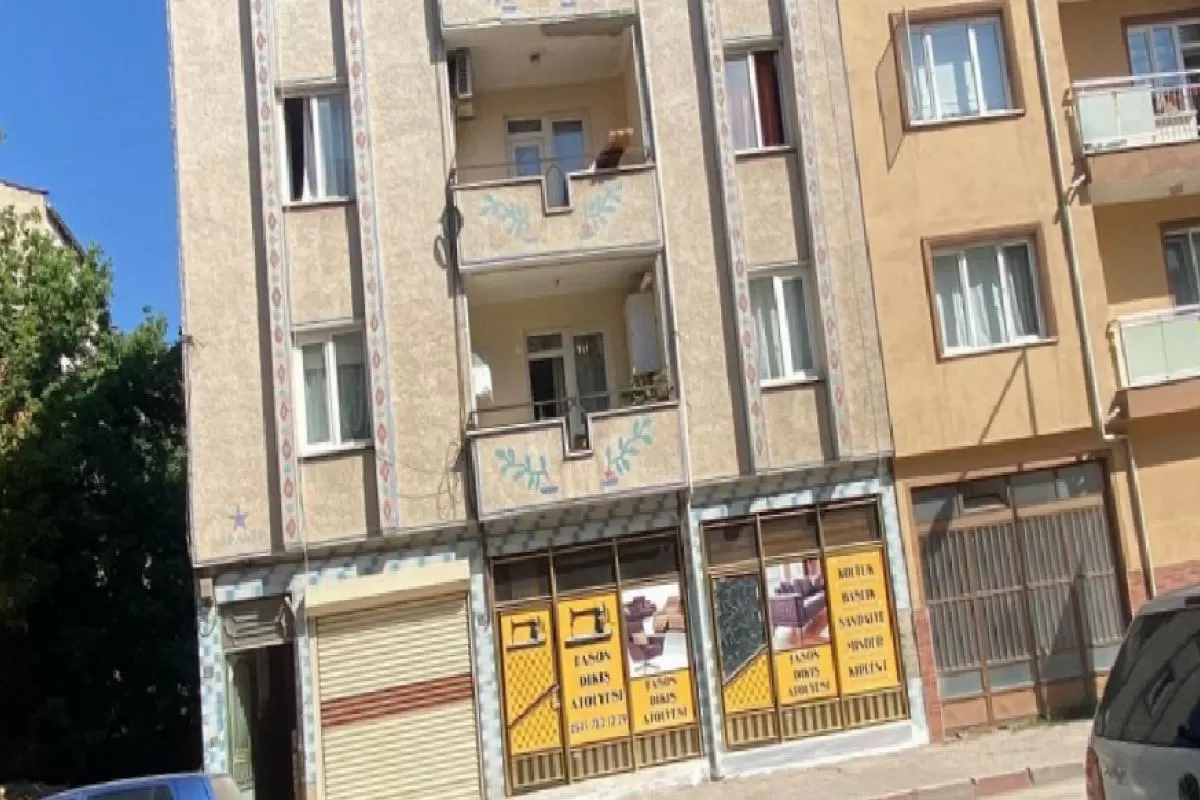 Bursa'da Ömer Tunç, tadilat yaptığı apartmanda ölü bulundu