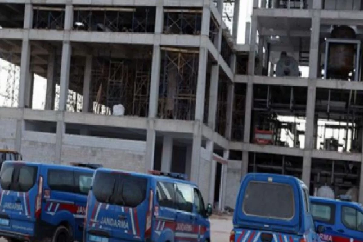 Gaziantep'te iş cinayeti: Fabrikada çelik platform çöktü: 1 ölü, 4 yaralı