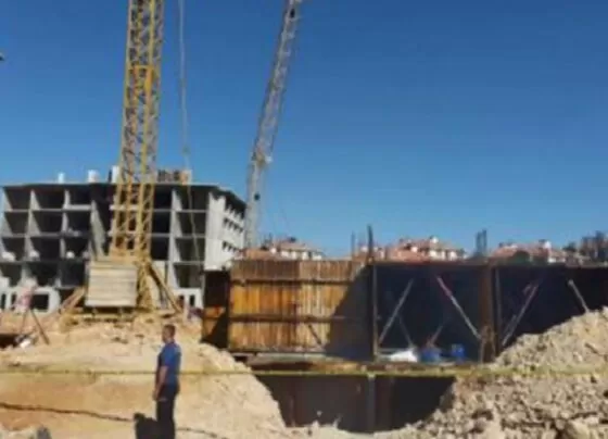 Malatya’da iş cinayeti: Üzerlerine vinç düşen 3 işçi hayatını kaybetti