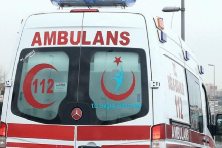 Gaziantep'te iş cinayeti: İskeleden düşen 2 işçi hayatını kaybetti 1 Antalya'da iş cinayeti: İnşaatın 4. katından düşen Mehmet Özer yaşamını yitirdi