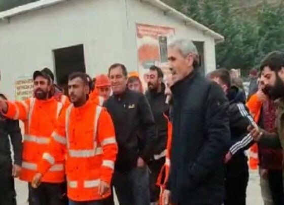 Dünya Madenciler Günü’nde 243 madenci işten çıkarıldı