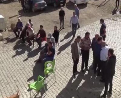 Bayburt'ta iş cinayeti: Elektrik akımına kapılarak hayatını kaybeden Aras Edaş son yolculuğuna uğurlandı