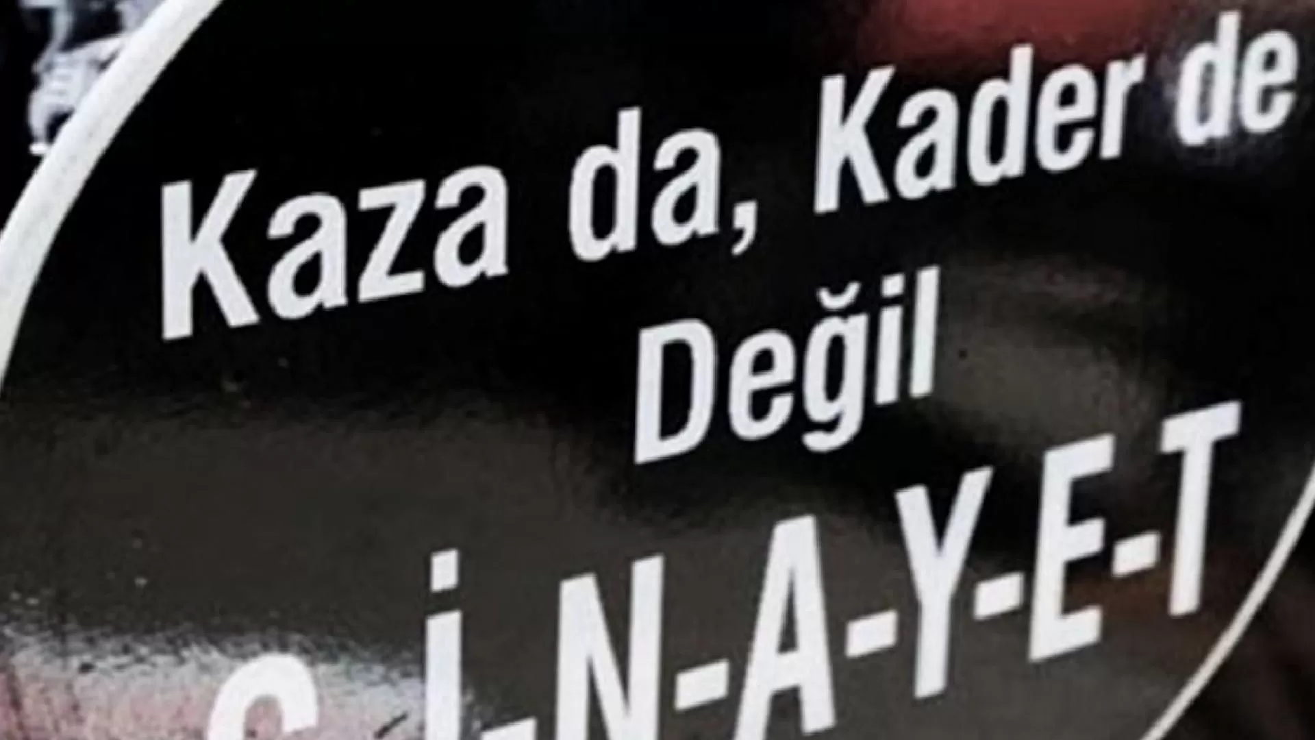 İstanul'da genç işçi cinayeti: Kafasına malzeme düşen işçi yaşamını kaybetti
