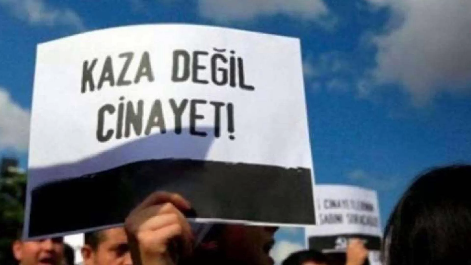 Malatya’da iş cinayeti: Silindir makinesinin altında kalan işçi öldü