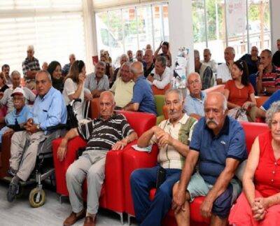 Türkiye'de adalet! Memur emeklisine yüzde 50, işçi emeklisine yüzde 37...