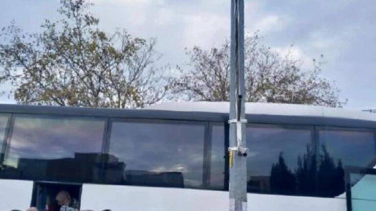 14 yaşındaki stajyer işçi saç büküm makinesine sıkışarak hayatını kaybetti 14 14 yaşındaki stajyer işçi sac büküm makinesine sıkışarak hayatını kaybetti