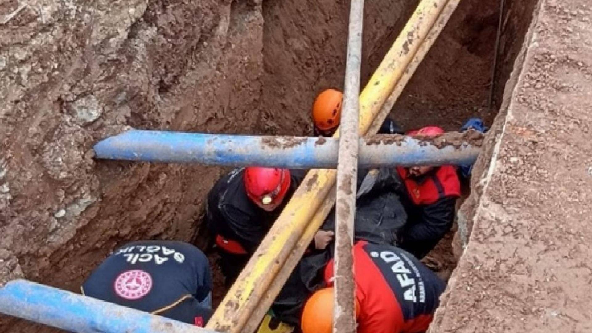 Ağrı'da göçük altında kalan işçi hayatını kaybetti