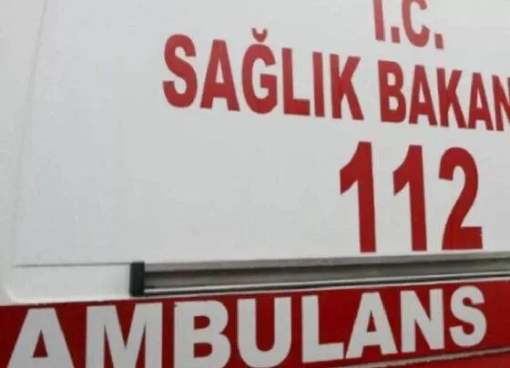 İzmir'de inşaattan düşen 54 yaşındaki işçi kaldırıldığı hastanede hayatını kaybetti