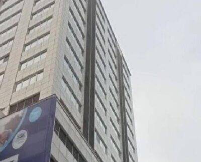 İzmir'de vinçle çıktıkları 10'uncu kattan düşen 2 işçi öldü