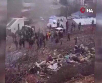 Kocaeli'de şantiyede çıkan yangında bir işçi hayatını kaybetti.