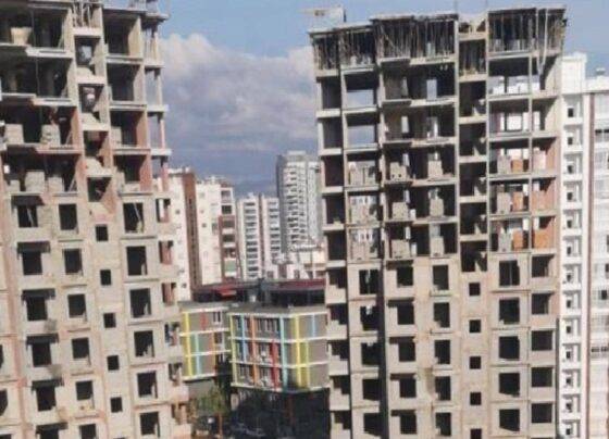 Mersin'de inşaatın 15. katından düşen işçi hayatını kaybetti