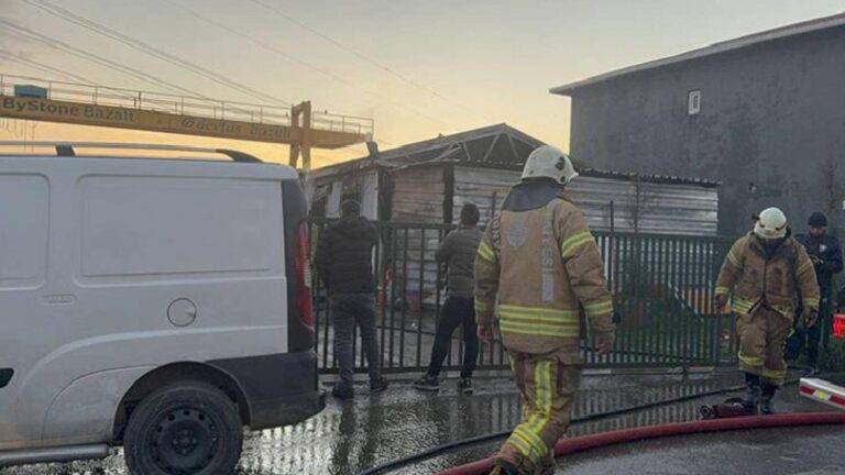 Sultanbeyli’de çıkan yangında üç işçi yaşamını kaybetti 17 Sultanbeyli’de çıkan yangında üç işçi yaşamını kaybetti