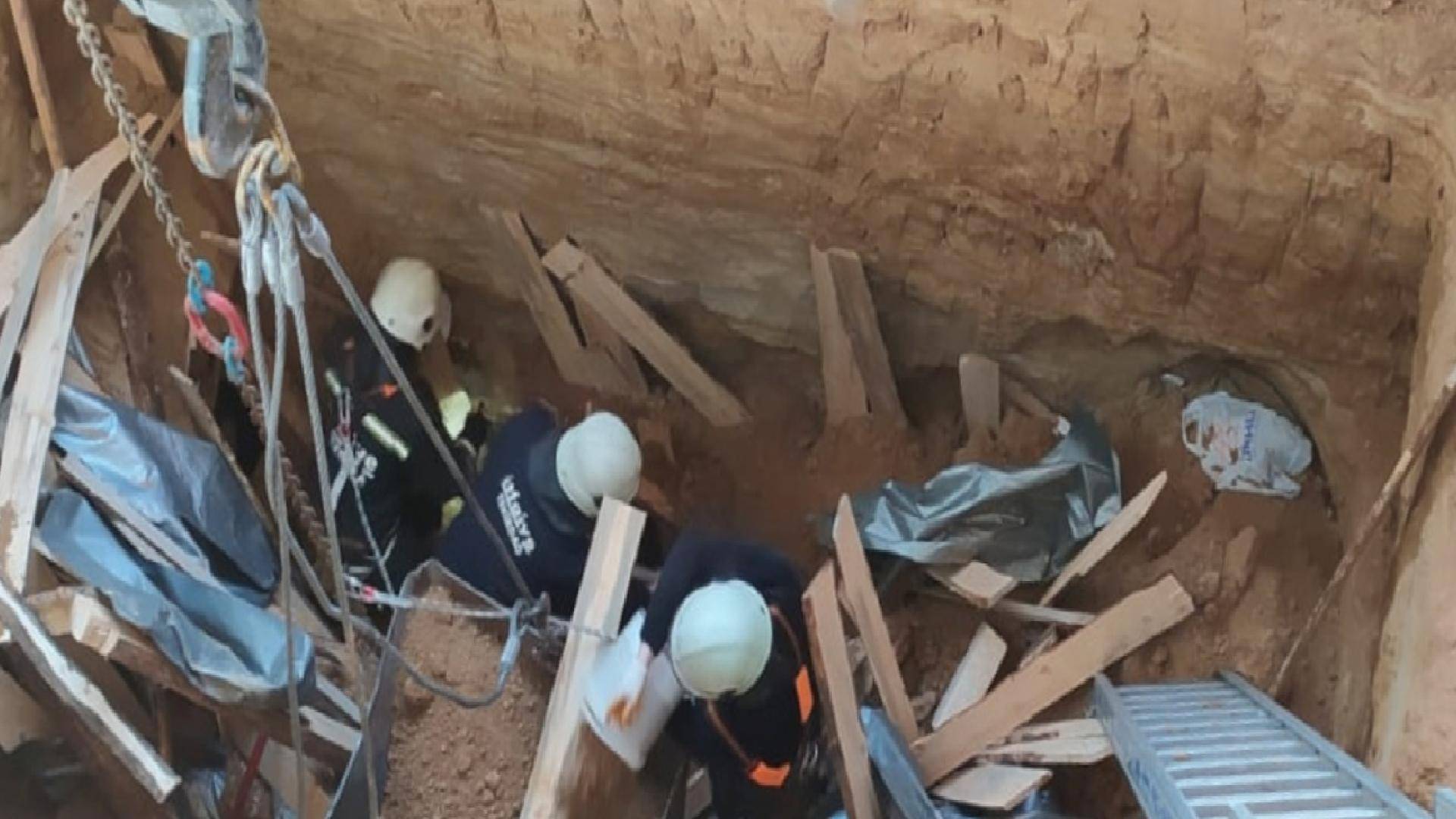 Tekirdağ'da inşaat temelinde toprak kaymasında bir işçi yaşamını kaybetti