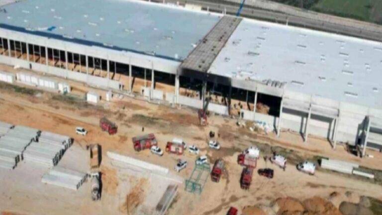 Manisa'da 53 ve 44 yaşındaki 2 işçi yanarak yaşamını yitirdi 1 Manisa'da 53 ve 44 yaşındaki 2 işçi yanarak yaşamını yitirdi