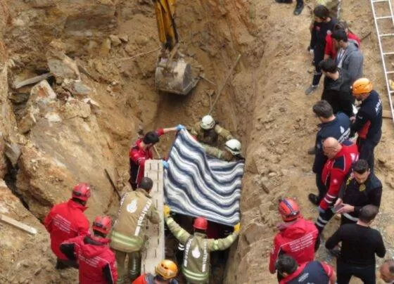 Sancaktepe'de inşaat alanında toprak kayması sonucu bir işçi yaşamını kaybetti