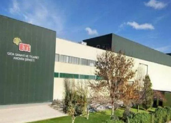 Eti fabrikasında bir işçi kendini astı