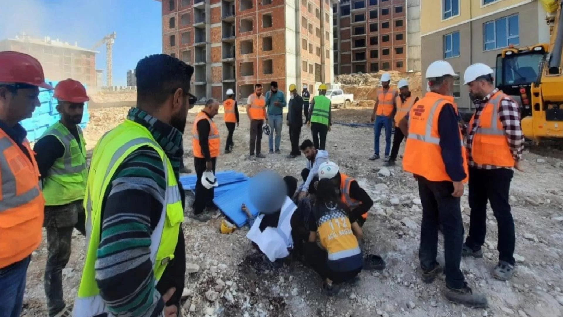 Adıyaman'da iş makinesinin çarptığı işçi hayatını kaybetti