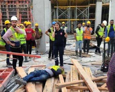Marmaris'te inşaatta üzerine çelik kalıp düşen 34 yaşındaki işçi yaşamını kaybetti