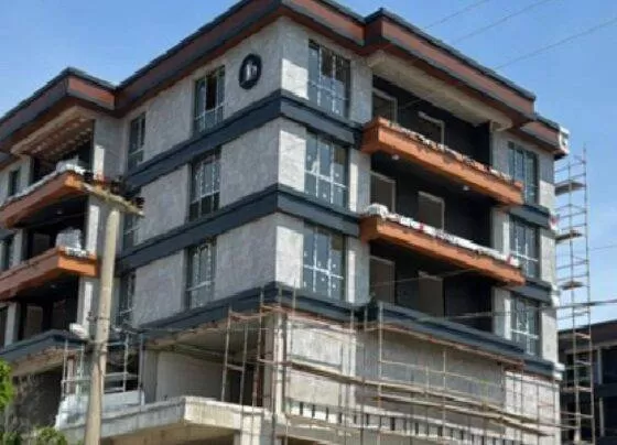 Bursa'da 5 katlı inşaatın en üst katından düşen 36 yaşındaki işçi hayatını kaybetti