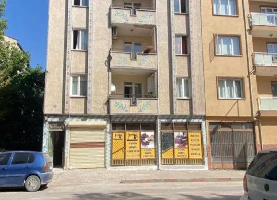 Bursa'da 64 yaşındaki işçi, tadilat yaptığı apartmanda ölü bulundu