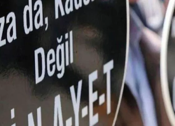 Denizli'de 51 yaşındaki işçi beton mikserinin altında ezilerek hayatını kaybetti