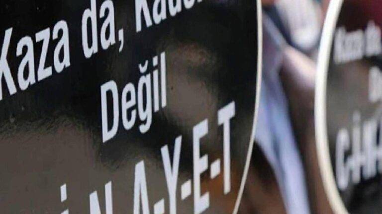 Denizli'de 51 yaşındaki işçi beton mikserinin altında ezilerek hayatını kaybetti