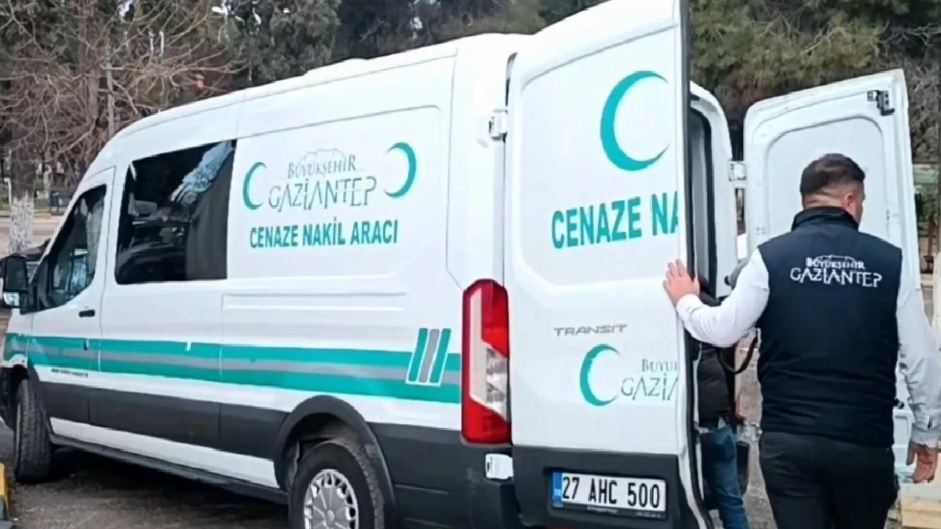 Gaziantep'te kepçe ile duvar arasında sıkışan 45 yaşındaki işçi yaşamını kaybetti 1
