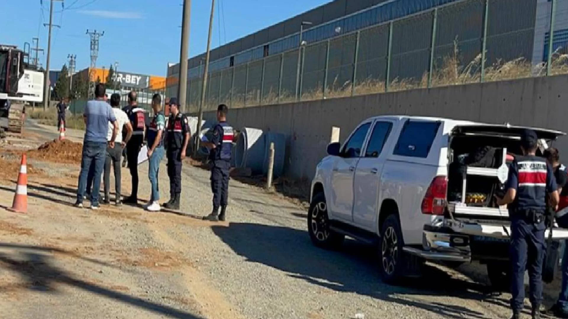 Tekirdağ'da göçükte bir işçi yaşamını kaybetti