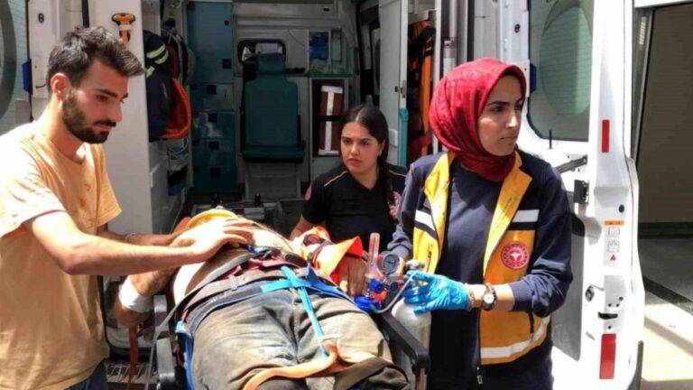 Adıyaman'da çöken iskelenin altında kalan 60 yaşındaki işçi hayatını kaybetti 14 Adıyaman'da çöken iskelenin altında kalan 60 yaşındaki işçi hayatını kaybetti