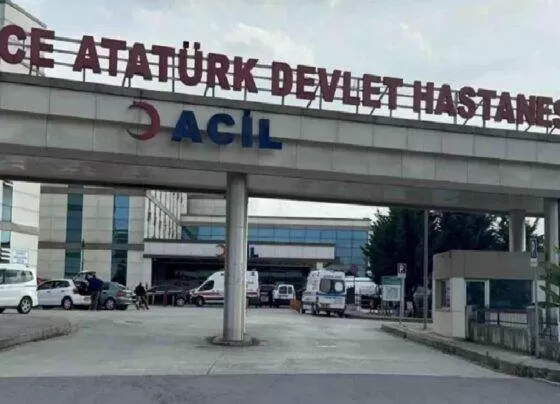 Düzce'de ekskavatör ile konteyner arasına sıkışan 35 yaşındaki işçi hayatını kaybetti