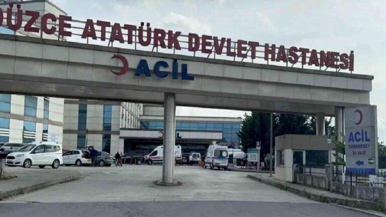 Düzce'de ekskavatör ile konteyner arasına sıkışan 35 yaşındaki işçi hayatını kaybetti