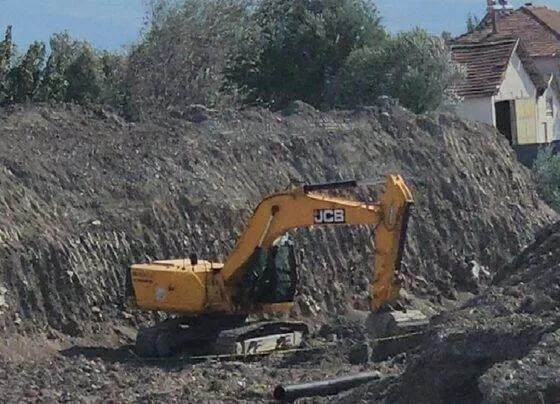 Kazı çalışmasında, toprak altında kalan 53 yaşındaki işçi hayatını kaybetti