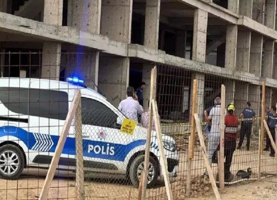 Konya'da 5. kattan düşen 43 yaşındaki işçi hayatını kaybetti