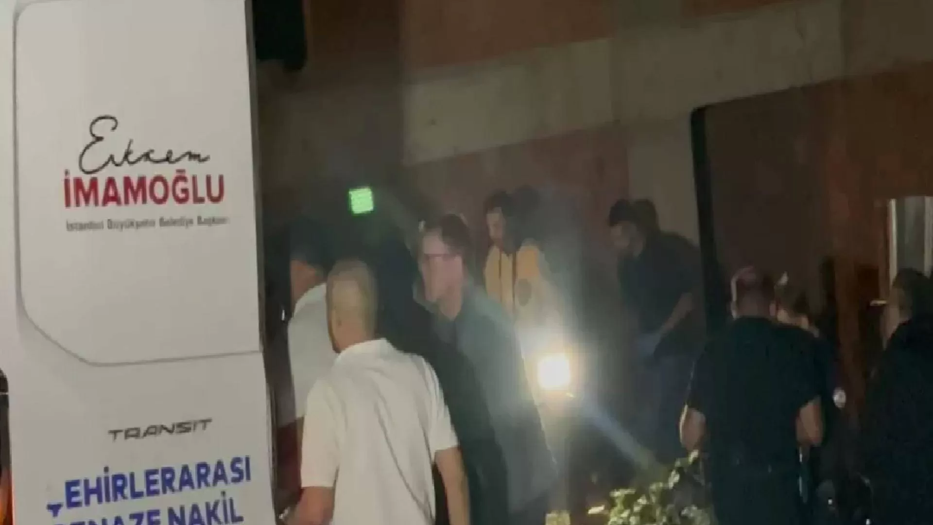Pendik'te binanın 6'ncı katından düşen işçi hayatını kaybetti