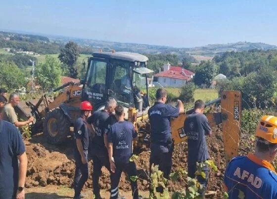 Samsun’da su kuyusu kazısındaki göçükte 2 işçi yaşamını kaybetti!