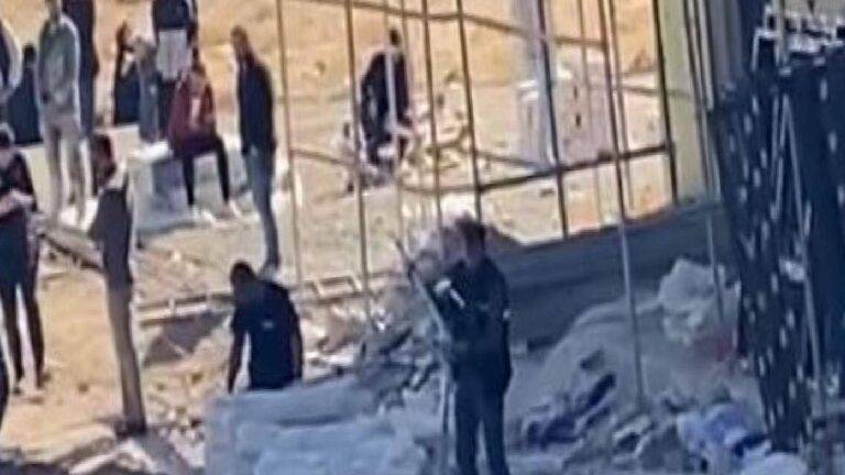 Batman'da inşaat iskelesinin 10. katından düşen işçi öldü
