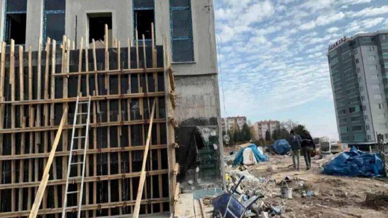 Bilecik'te asansör boşluğuna düşen işçi hayatını kaybetti