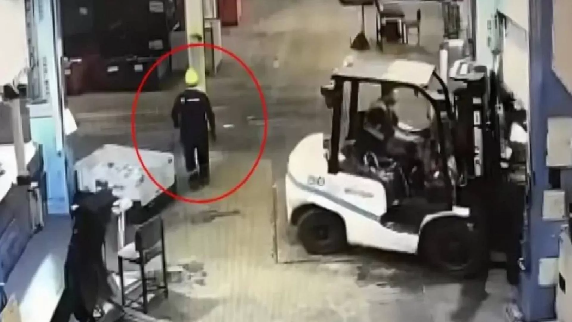 Tekirdağ'da forkliftle dolap arasına sıkışan 29 yaşındaki işçi yaşamını kaybetti!