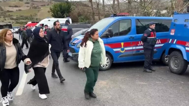 Balıkesir'deki mühimmat fabrikasında patlama: 12 işçi hayatını kaybetti 6 Balıkesir'deki mühimmat fabrikasında patlama: 12 işçi hayatını kaybetti