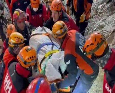 Güngören'de çöken binanın enkazında kalan işçinin cesedine ulaşıldı