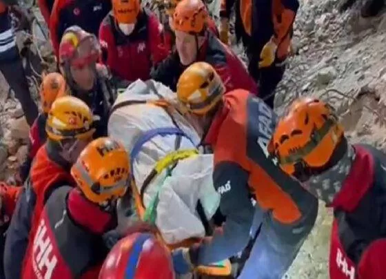 Güngören'de çöken binanın enkazında kalan işçinin cesedine ulaşıldı
