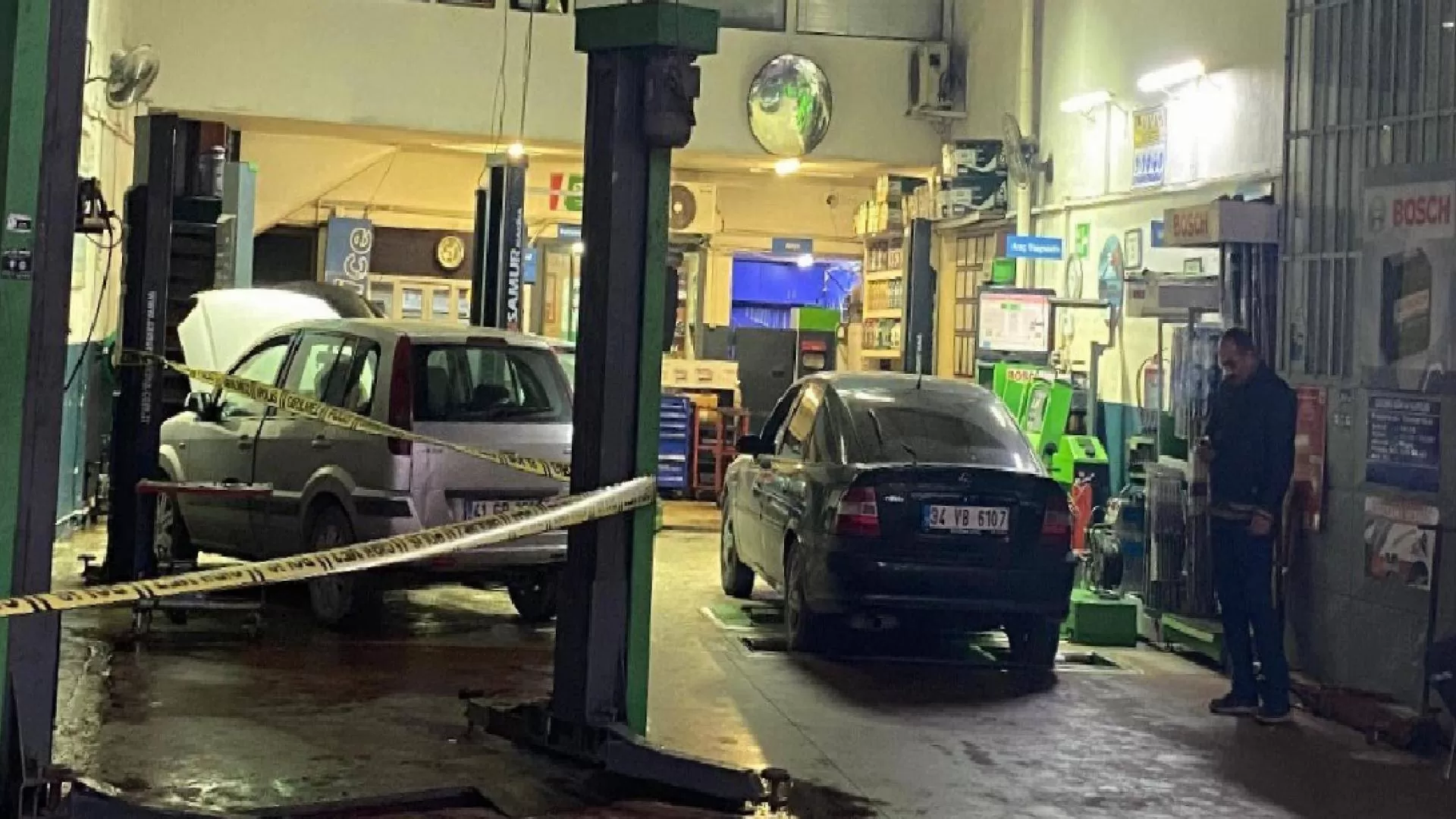 Kocaeli'de çatıdan düşen 31 yaşındaki işçi yaşamını kaybetti!