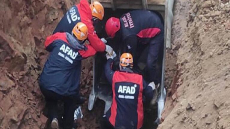 Elazığ'da altyapı kazısında yaşanan göçükte 48 yaşındaki işçi can verdi 1