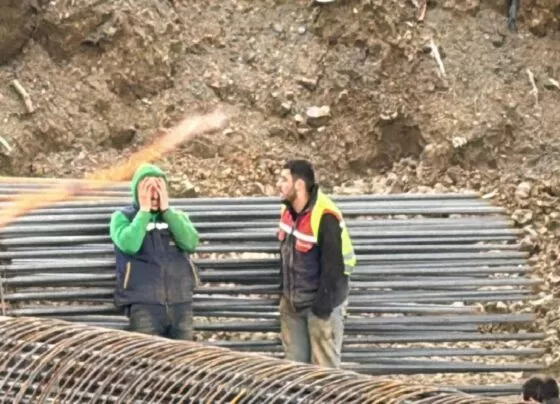 İstanbul'da 1 tonluk kepçe kovasının altında kalan 28 yaşındaki işçi hayatını kaybetti