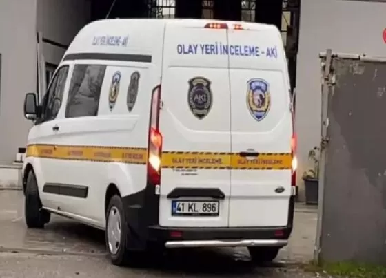 Kocaeli'de vinçten düşen işçi hayatını kaybetti